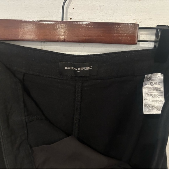 Banana Republic Black Linen High
Waist Tassel Shorts with Side Zip Size 0 - Picture 9 of 10